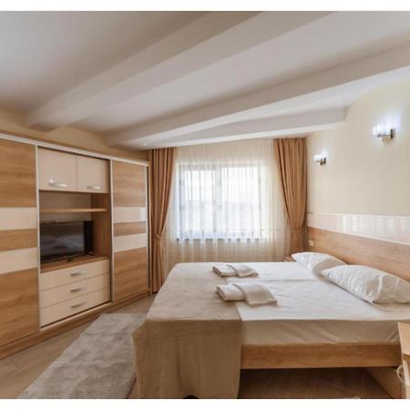 Luxury Apartment Piteşti Exteriör bild