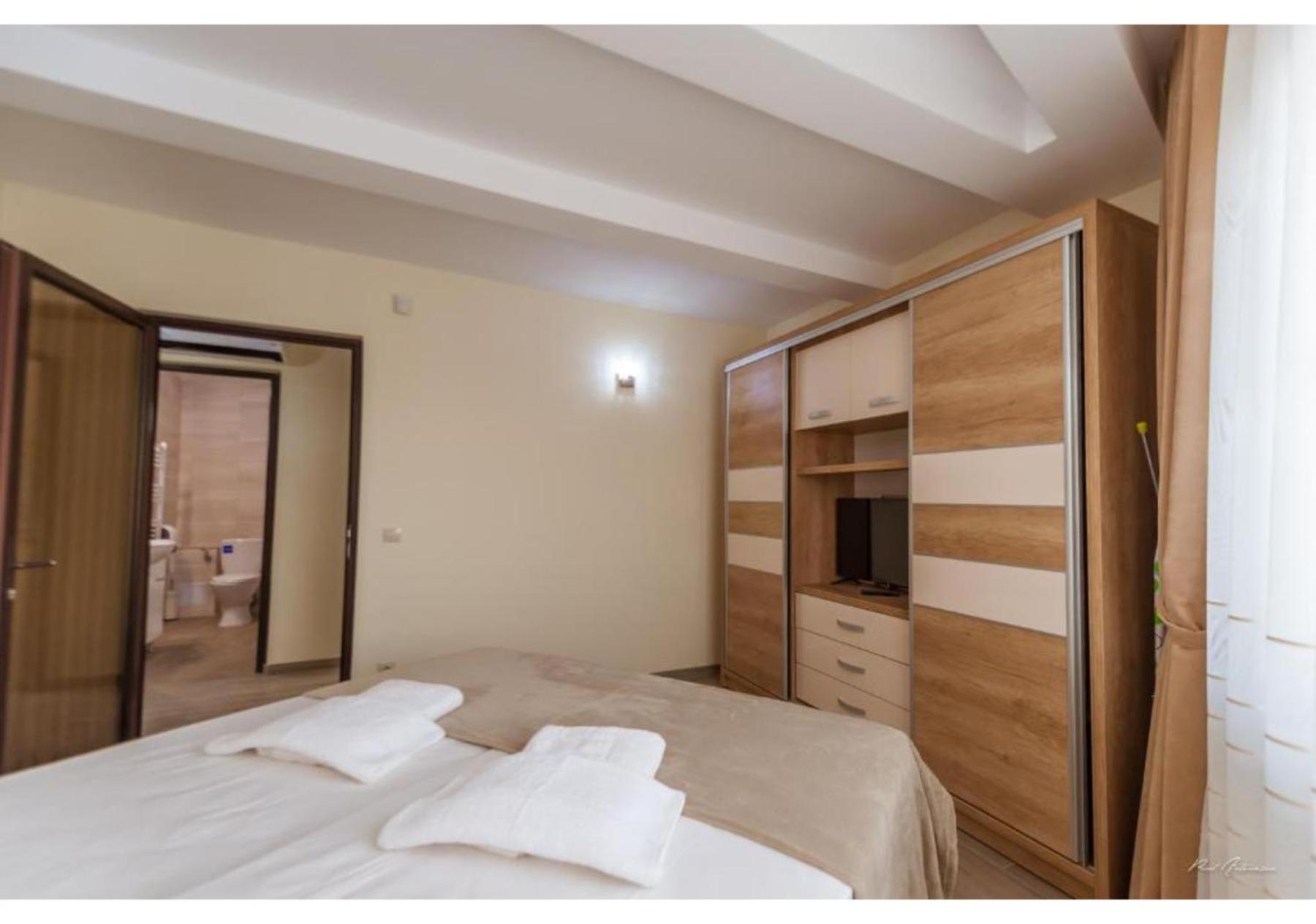 Luxury Apartment Piteşti Exteriör bild